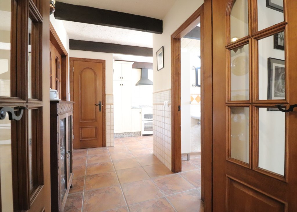 Venta - Finca / Country Property - Albatera - Albatera - Country
