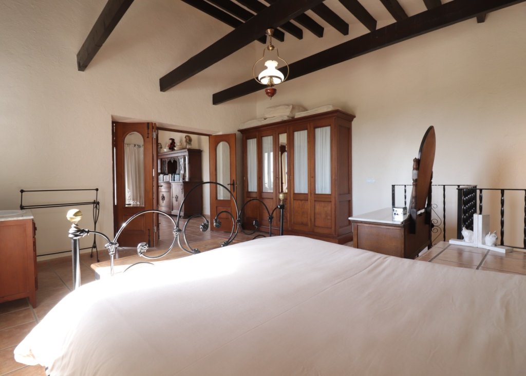 Venta - Finca / Country Property - Albatera - Albatera - Country