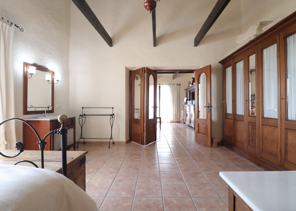 Venta - Finca / Country Property - Albatera - Albatera - Country