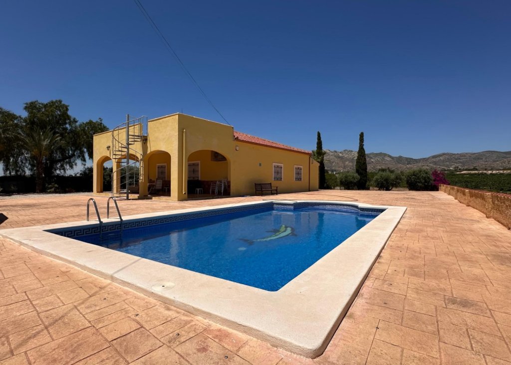 Venta - Finca / Country Property - Albatera - Albatera - Country