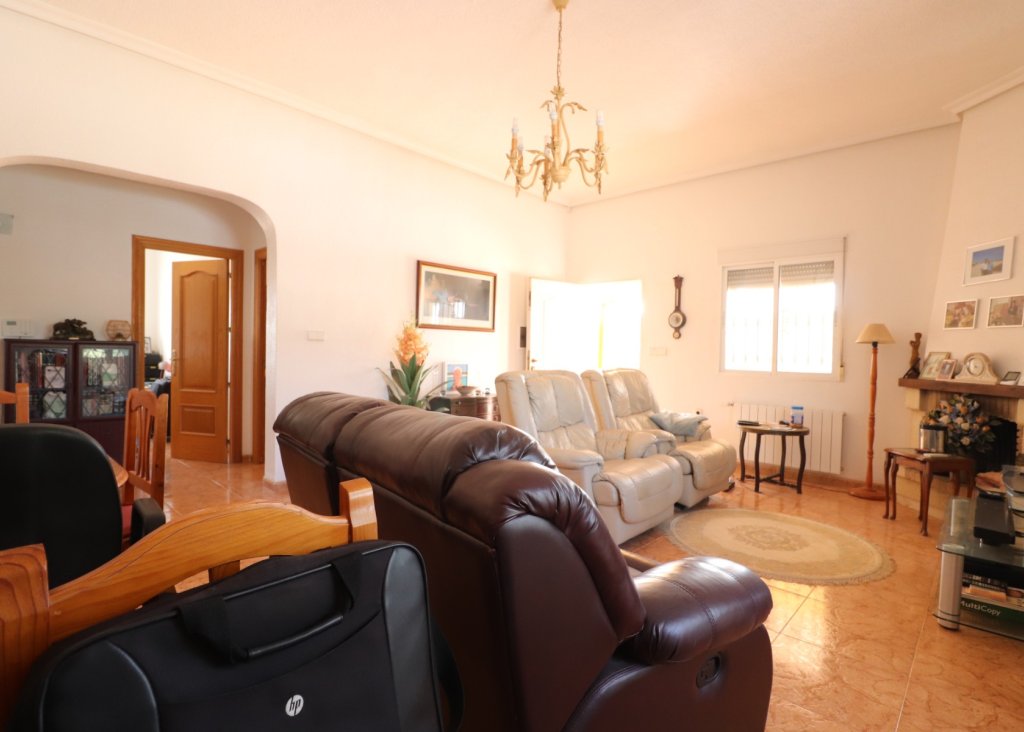 Venta - Finca / Country Property - Albatera - Albatera - Country