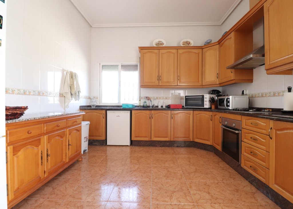 Venta - Finca / Country Property - Albatera - Albatera - Country
