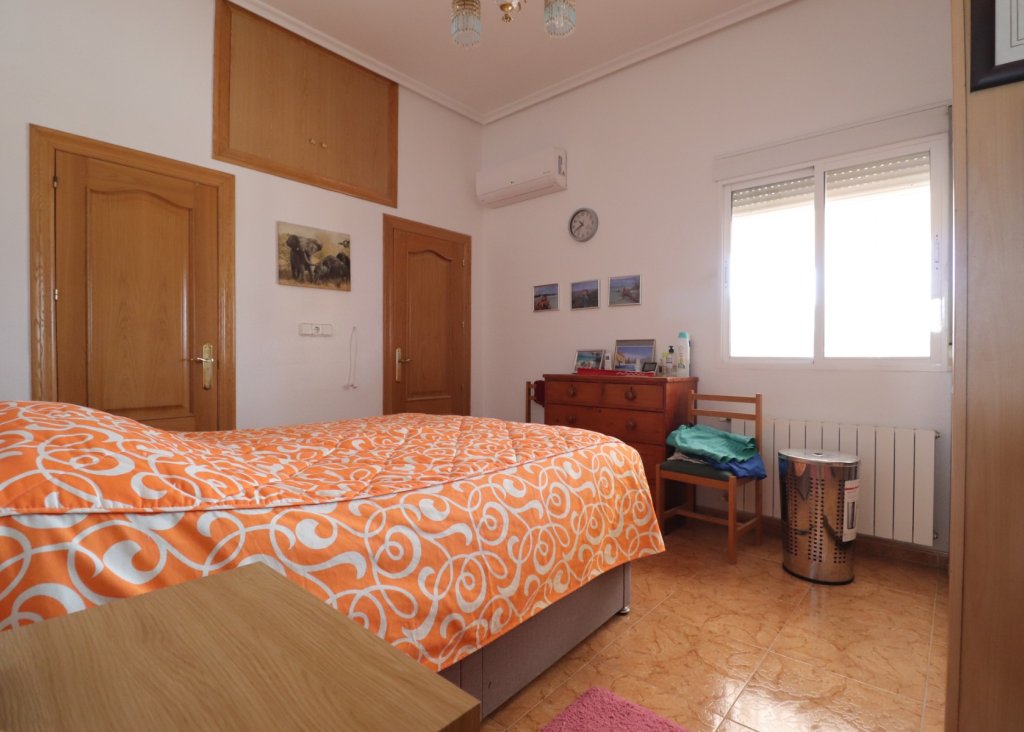 Venta - Finca / Country Property - Albatera - Albatera - Country