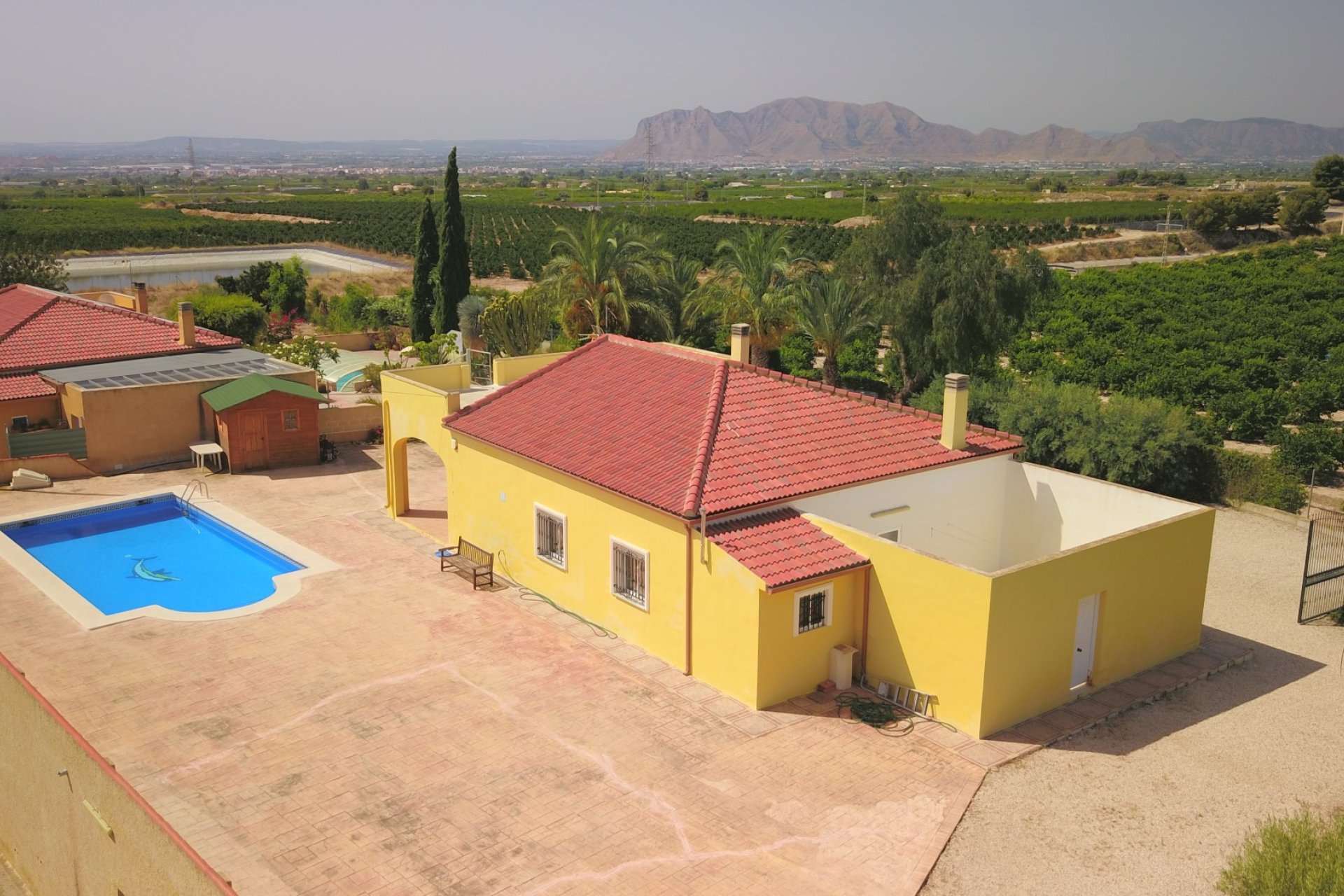 Venta - Finca / Country Property - Albatera - Albatera - Country