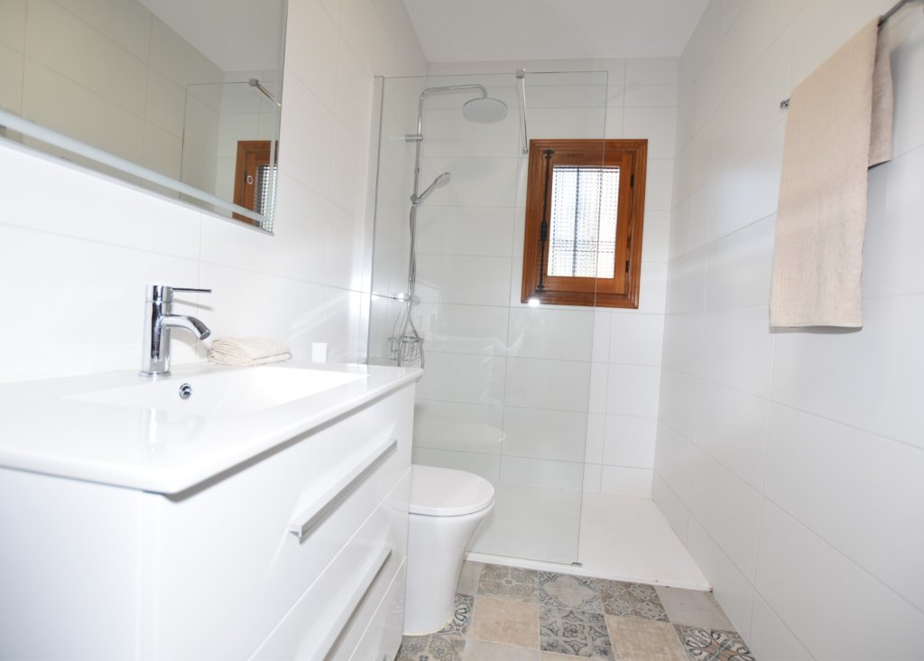 Venta - Finca / Country Property - Algorfa - Montemar