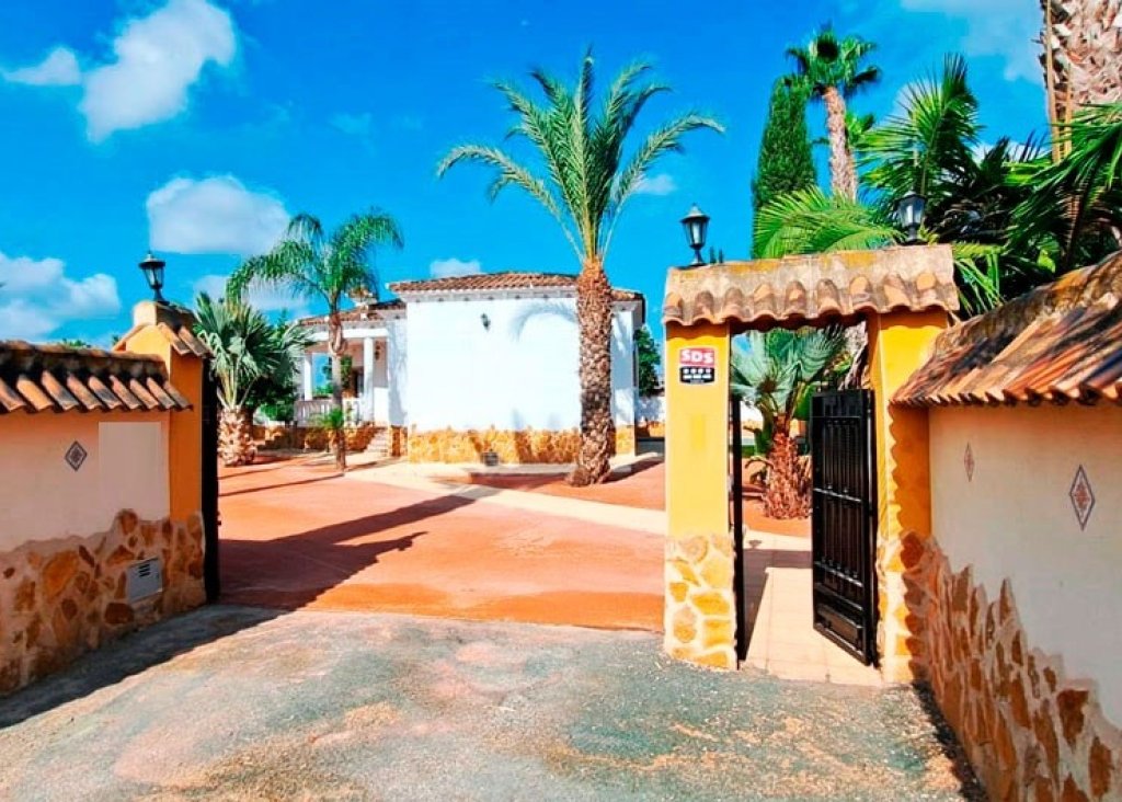Venta - Finca / Country Property - Catral - Catral - Country