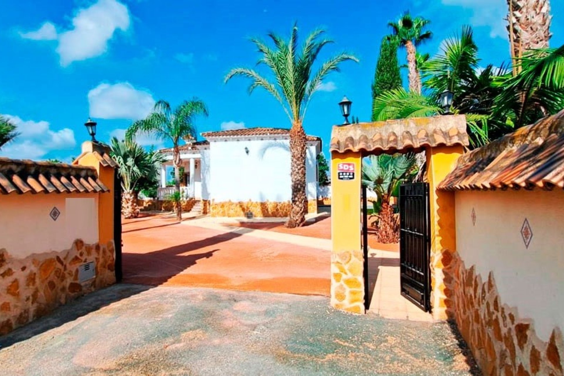 Venta - Finca / Country Property - Catral - Catral - Country