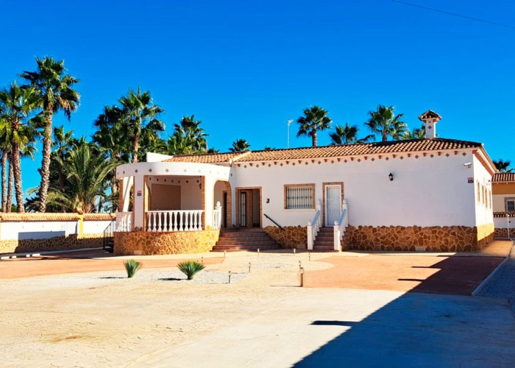 Venta - Finca / Country Property - Catral - Catral - Country