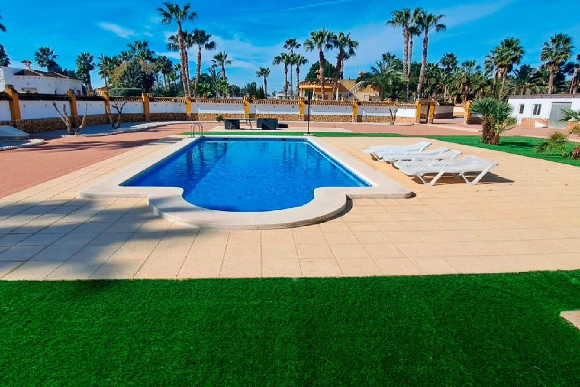 Venta - Finca / Country Property - Catral - Catral - Country