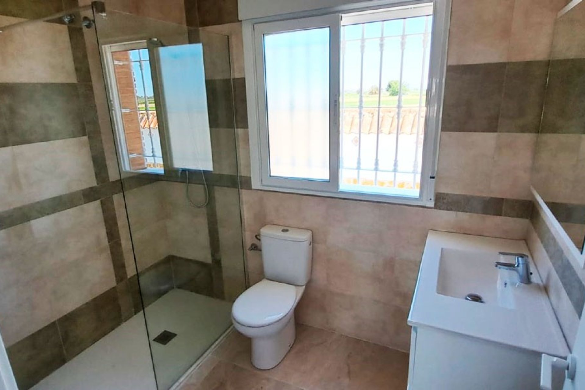 Venta - Finca / Country Property - Catral - Catral - Country