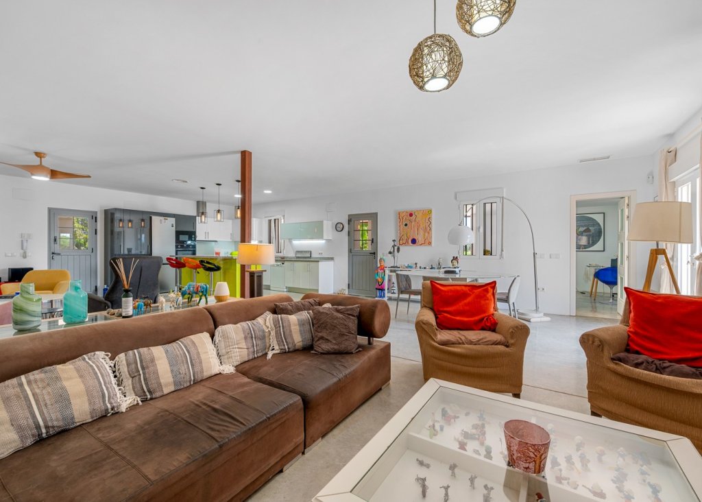 Venta - Finca / Country Property - Elche/Elx - Elche