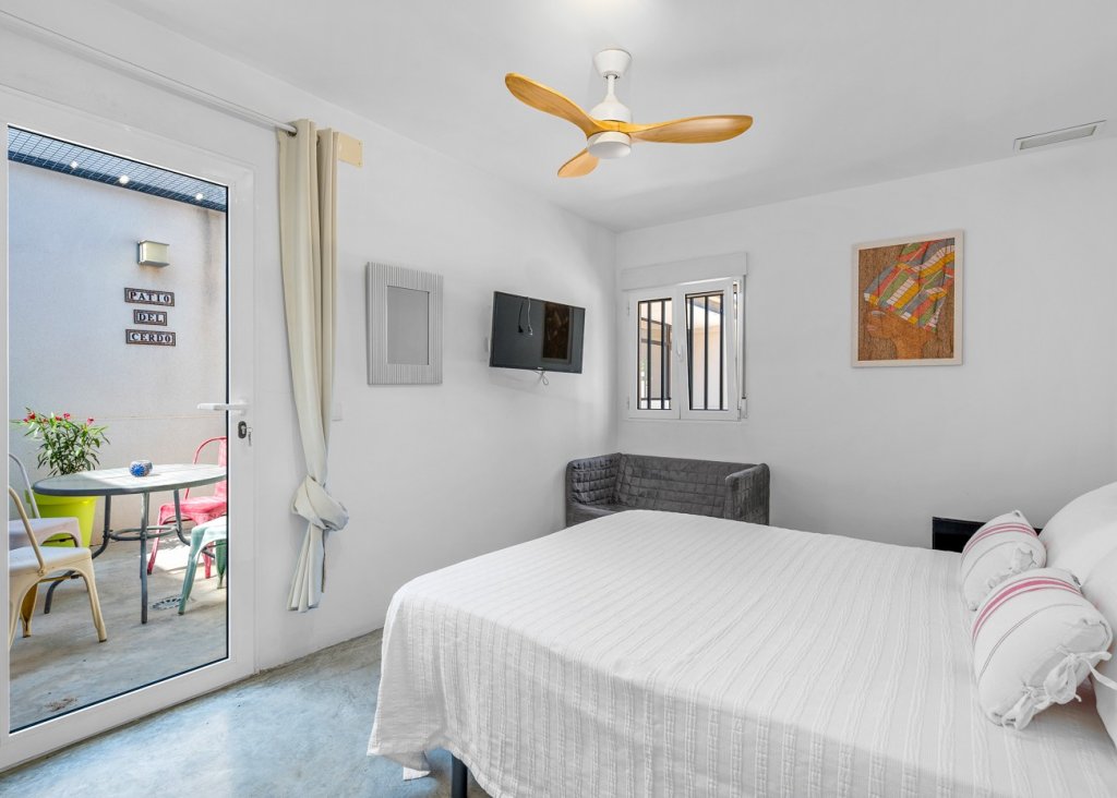 Venta - Finca / Country Property - Elche/Elx - Elche