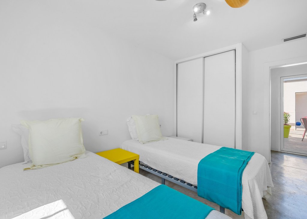 Venta - Finca / Country Property - Elche/Elx - Elche