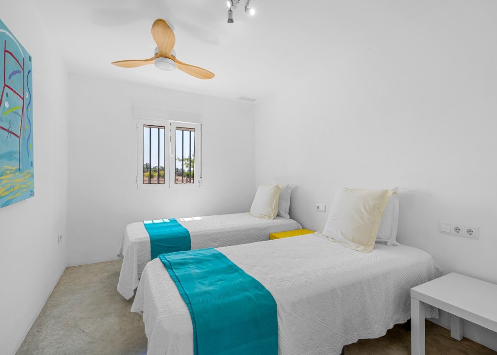 Venta - Finca / Country Property - Elche/Elx - Elche