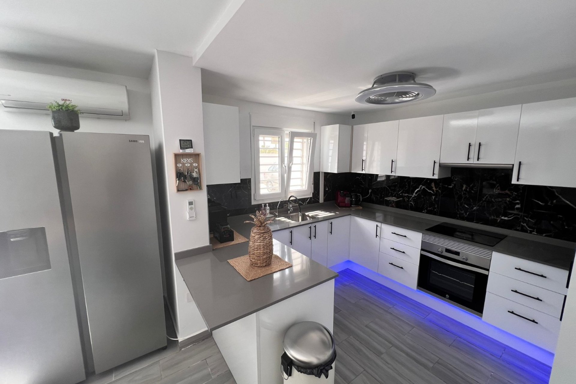 Venta - Finca / Country Property - Elche/Elx - La Marina