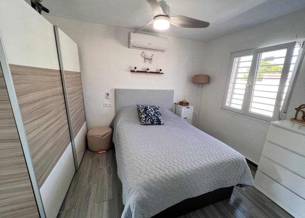 Venta - Finca / Country Property - Elche/Elx - La Marina