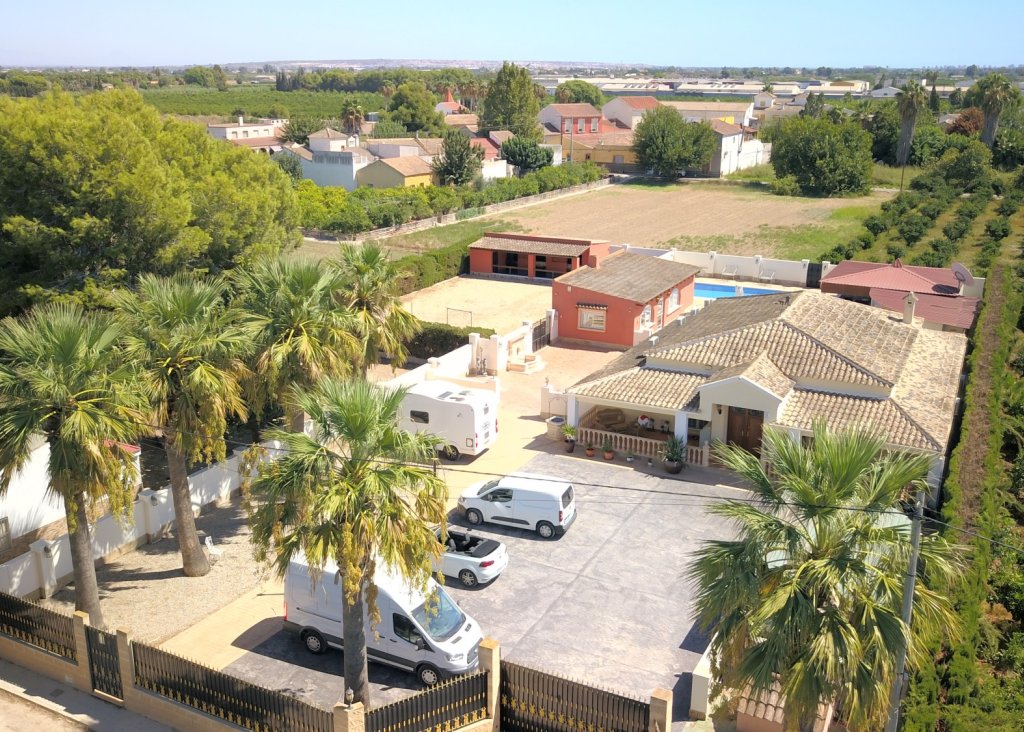 Venta - Finca / Country Property - Heredades - Heredades - Country