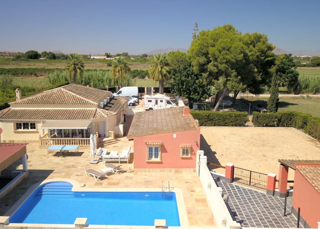 Venta - Finca / Country Property - Heredades - Heredades - Country