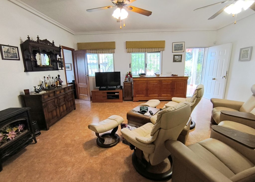 Venta - Finca / Country Property - Orihuela