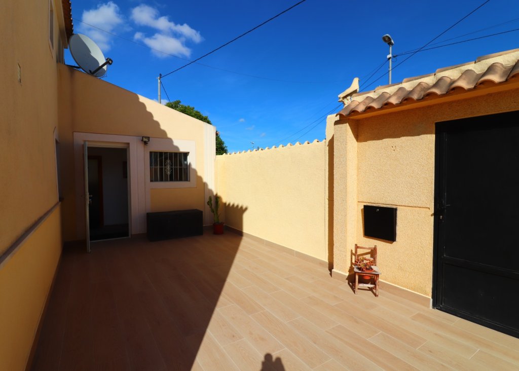 Venta - Finca / Country Property - Rafal - El Mudamiento