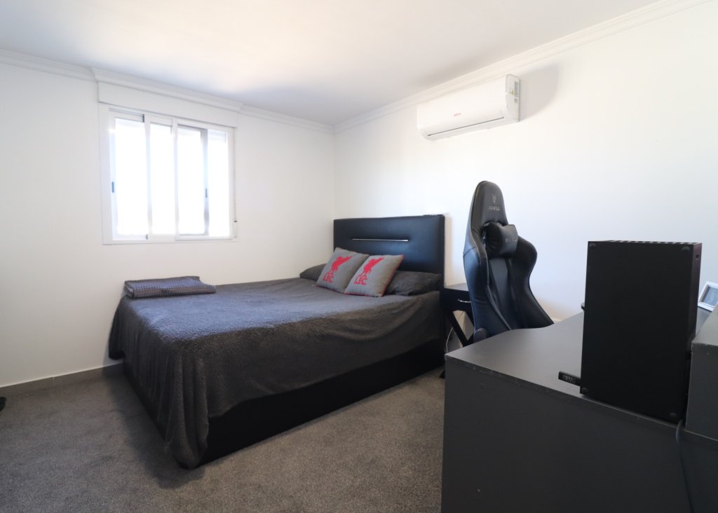 Venta - Finca / Country Property - Rojales - Rojales - Country