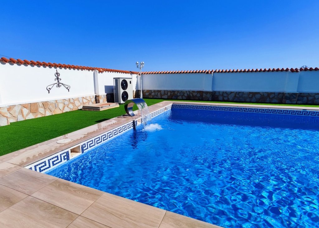 Venta - Finca / Country Property - San Miguel de Salinas