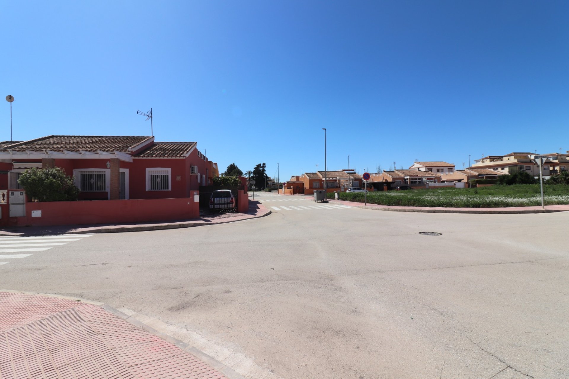 Venta - Parcela/Terreno - Daya Nueva - Daya Nueva - Town