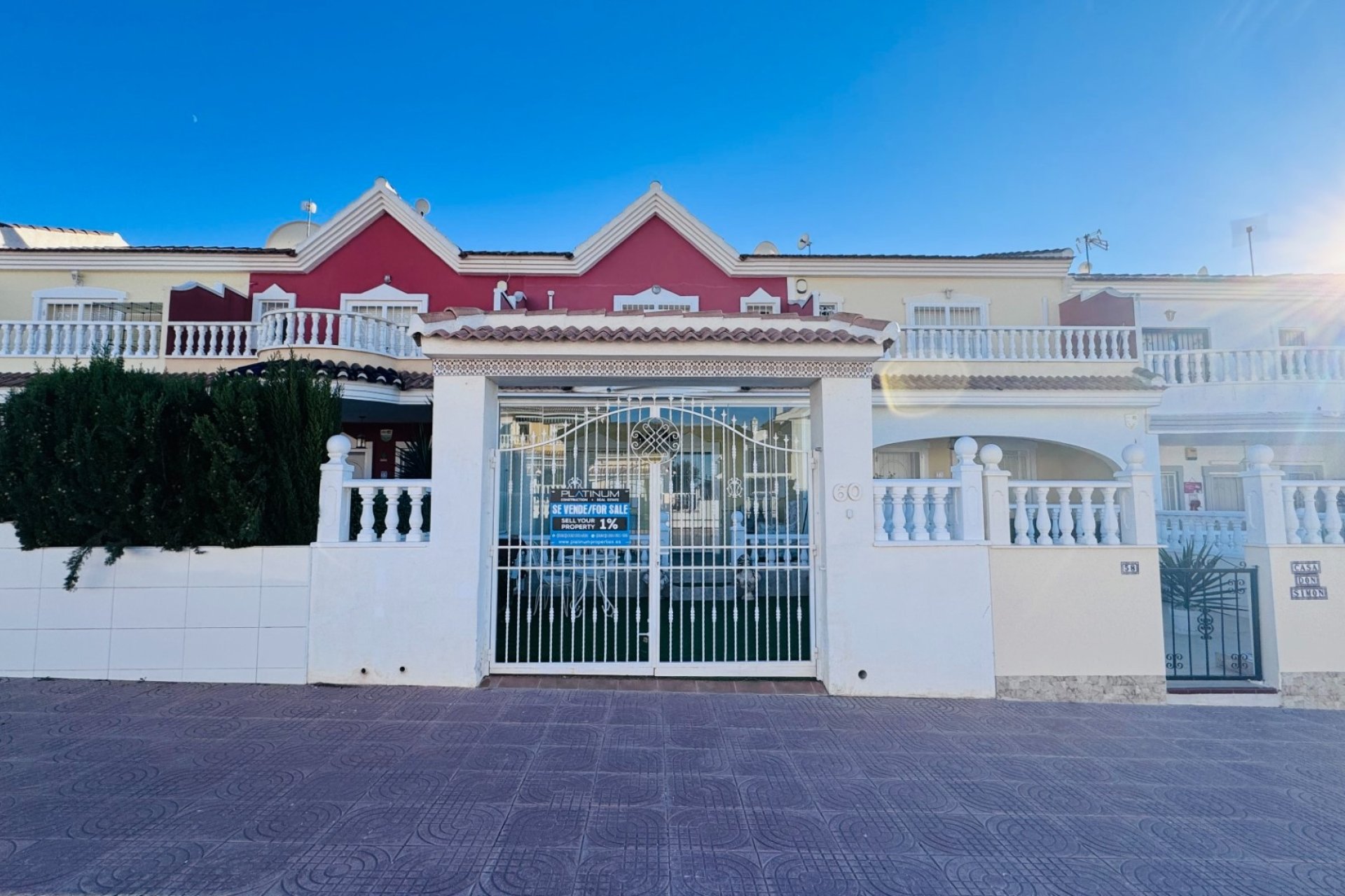 Venta - Terraced house / Townhouse - Benijófar