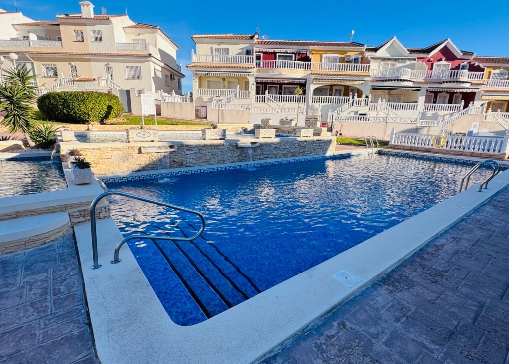 Venta - Terraced house / Townhouse - Benijófar