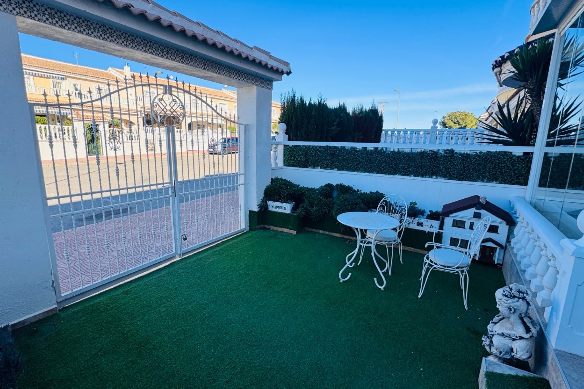 Venta - Terraced house / Townhouse - Benijófar