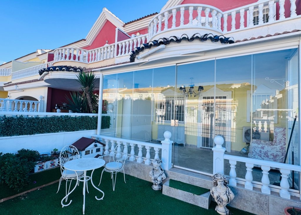 Venta - Terraced house / Townhouse - Benijófar