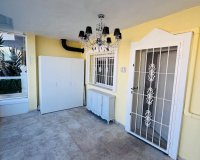 Venta - Terraced house / Townhouse - Benijófar