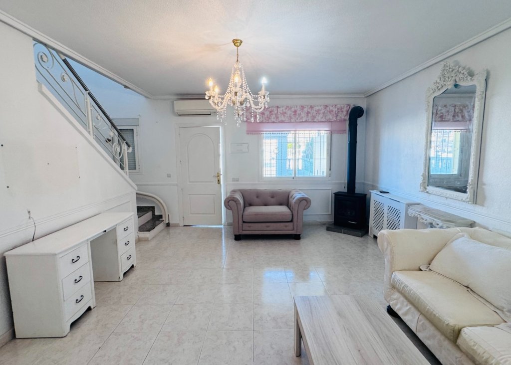 Venta - Terraced house / Townhouse - Benijófar