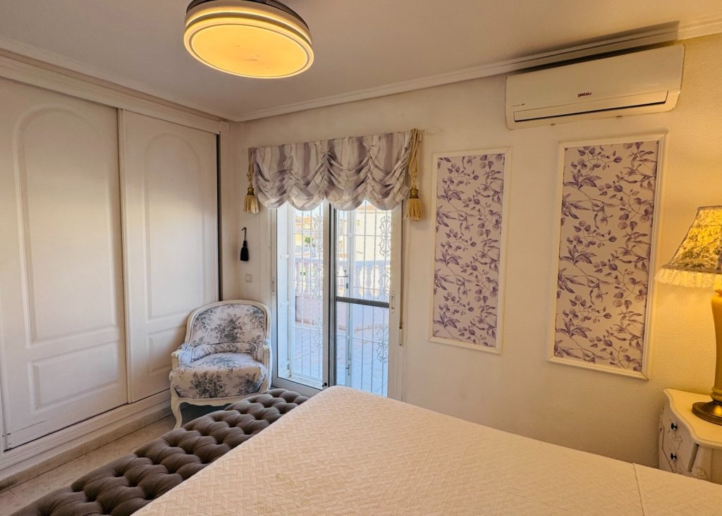 Venta - Terraced house / Townhouse - Benijófar