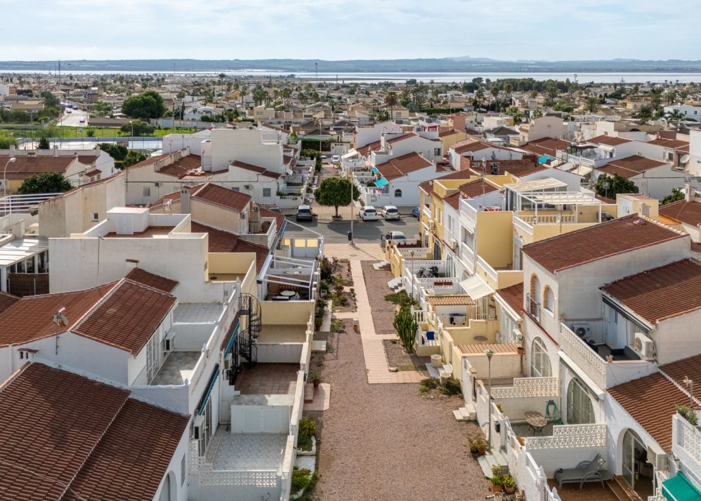 Venta - Terraced house / Townhouse - Torrevieja - La Siesta