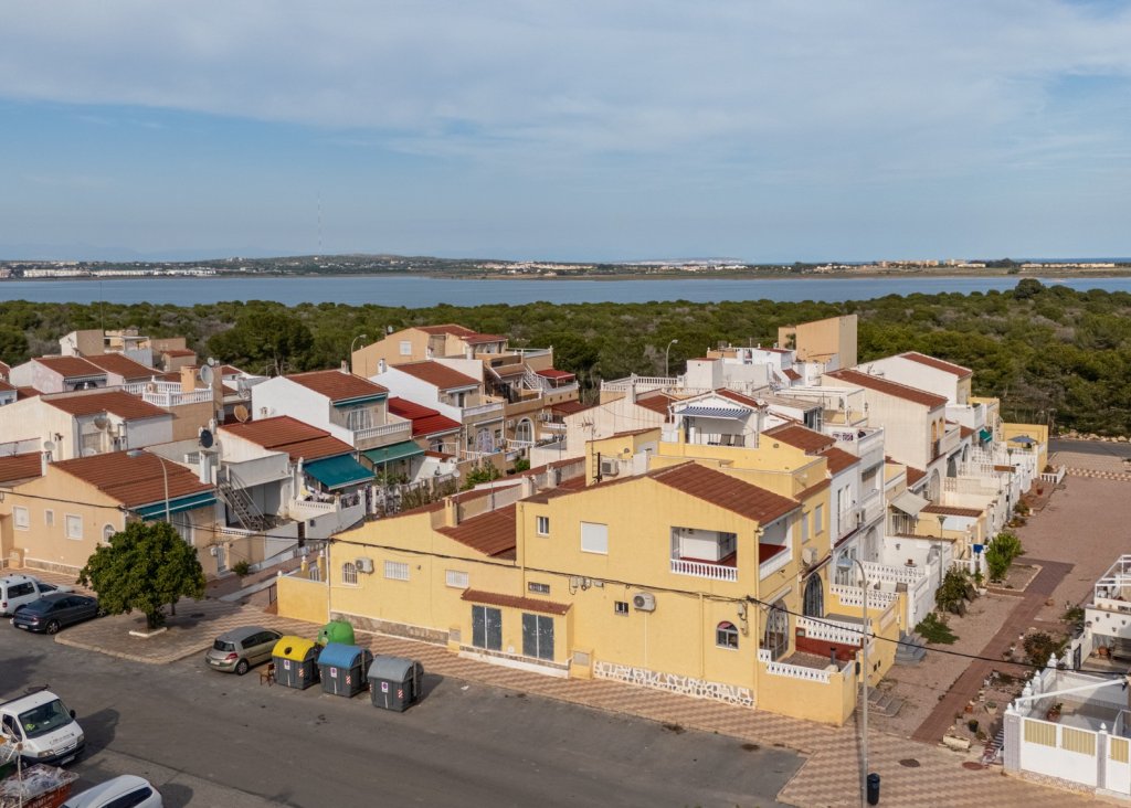 Venta - Terraced house / Townhouse - Torrevieja - La Siesta