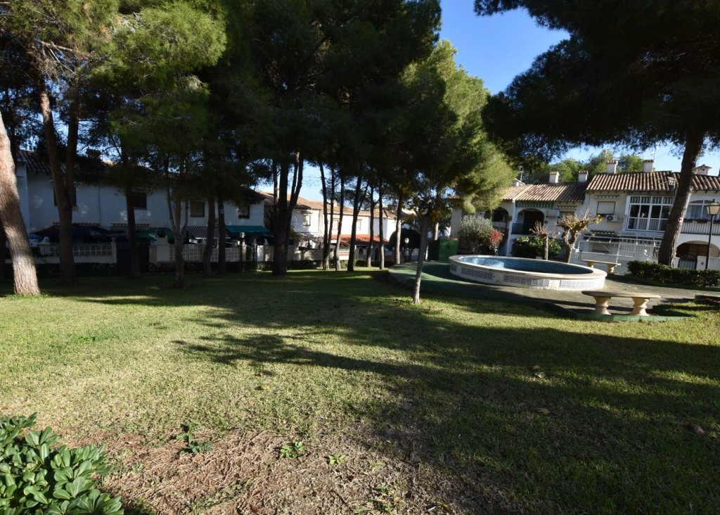 Venta - Terraced house / Townhouse - Torrevieja - Lago Jardín II