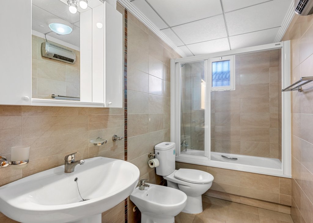 Verkoop - Adosado - Orihuela Costa - Villamartín