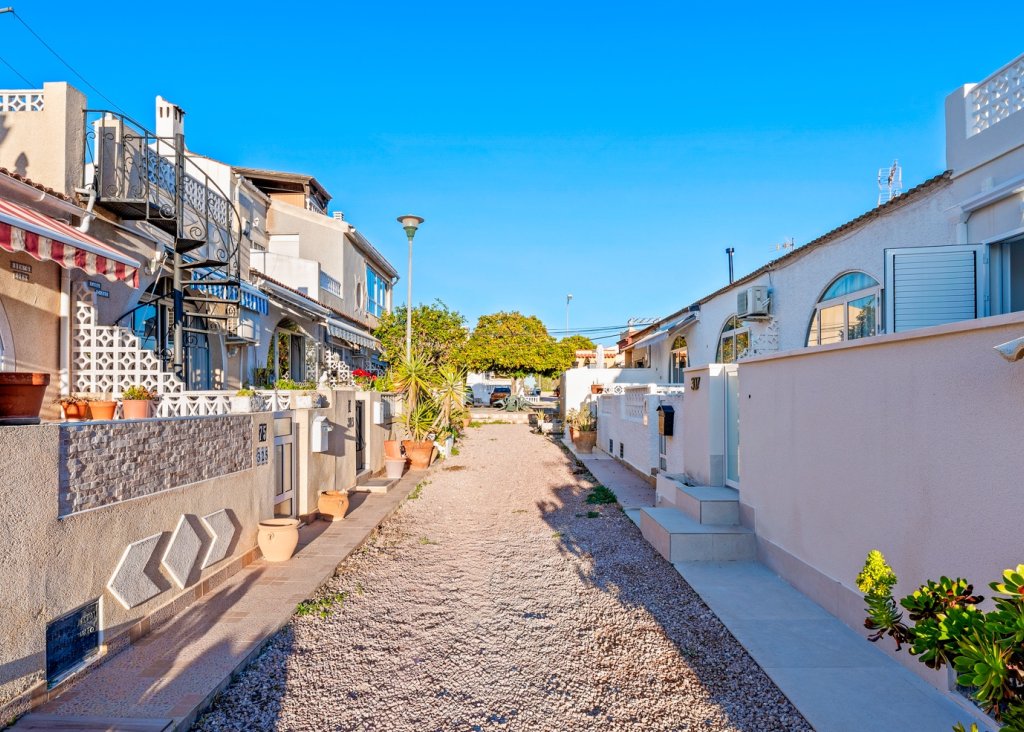 Verkoop - Adosado - Torrevieja - El chaparral