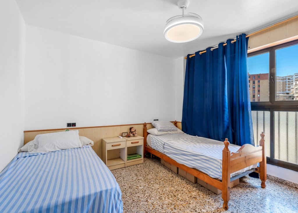 Verkoop - Apartment - Flat - Arenales del Sol - Segunda linea playa