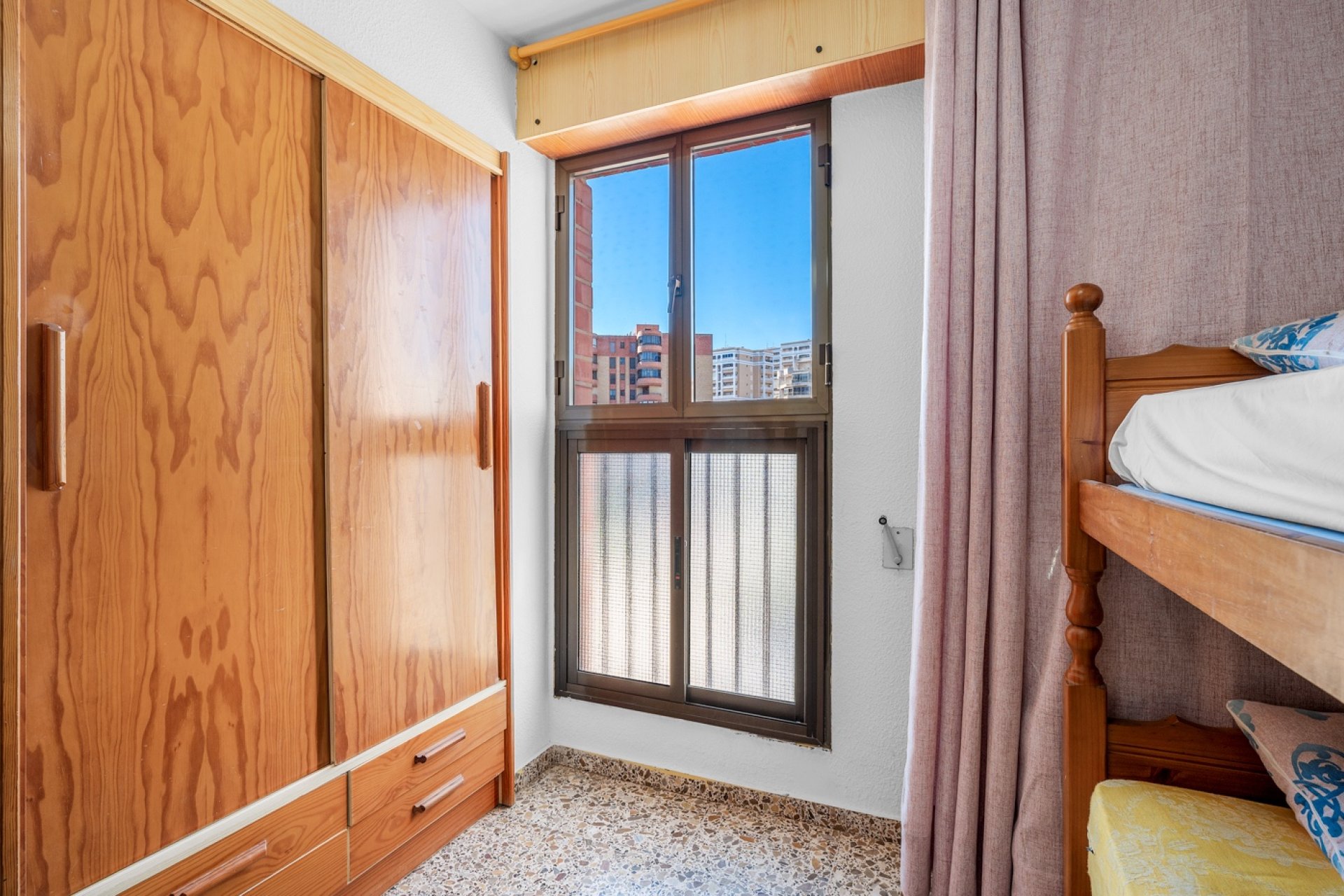 Verkoop - Apartment - Flat - Arenales del Sol - Segunda linea playa