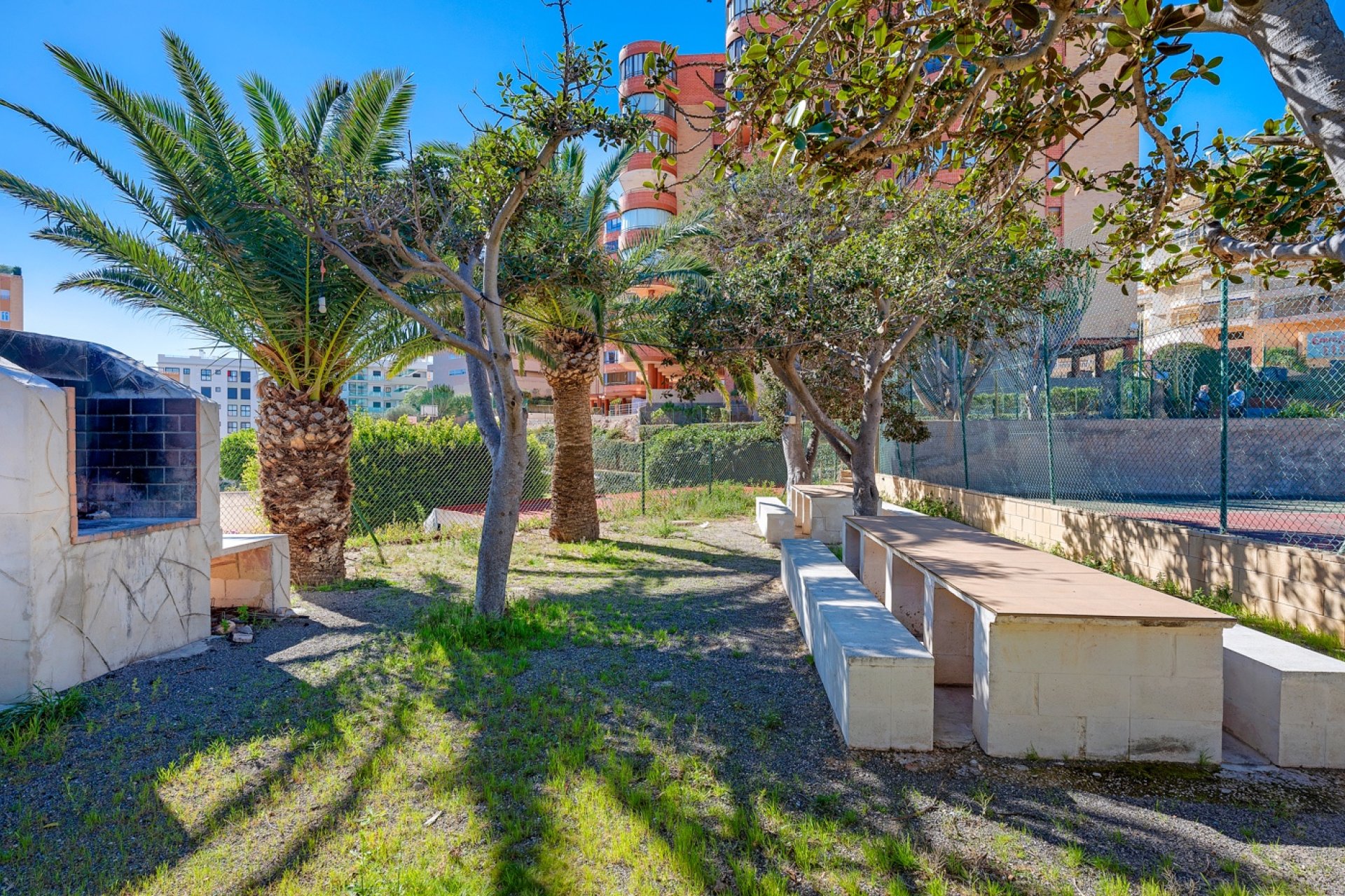 Verkoop - Apartment - Flat - Arenales del Sol - Segunda linea playa