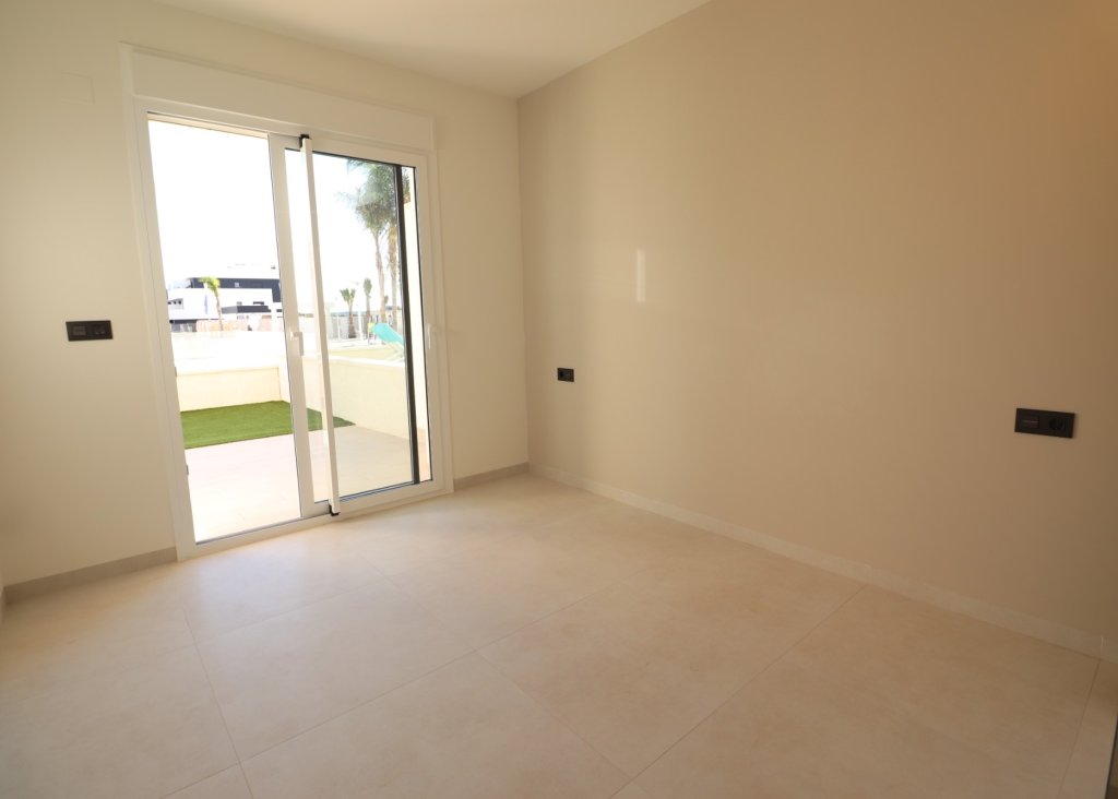 Verkoop - Apartment - Flat - Guardamar del Segura - El Raso