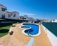 Verkoop - Apartment - Flat - Orihuela - Vistabella Golf