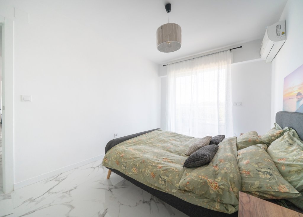 Verkoop - Apartment - Flat - Punta Prima