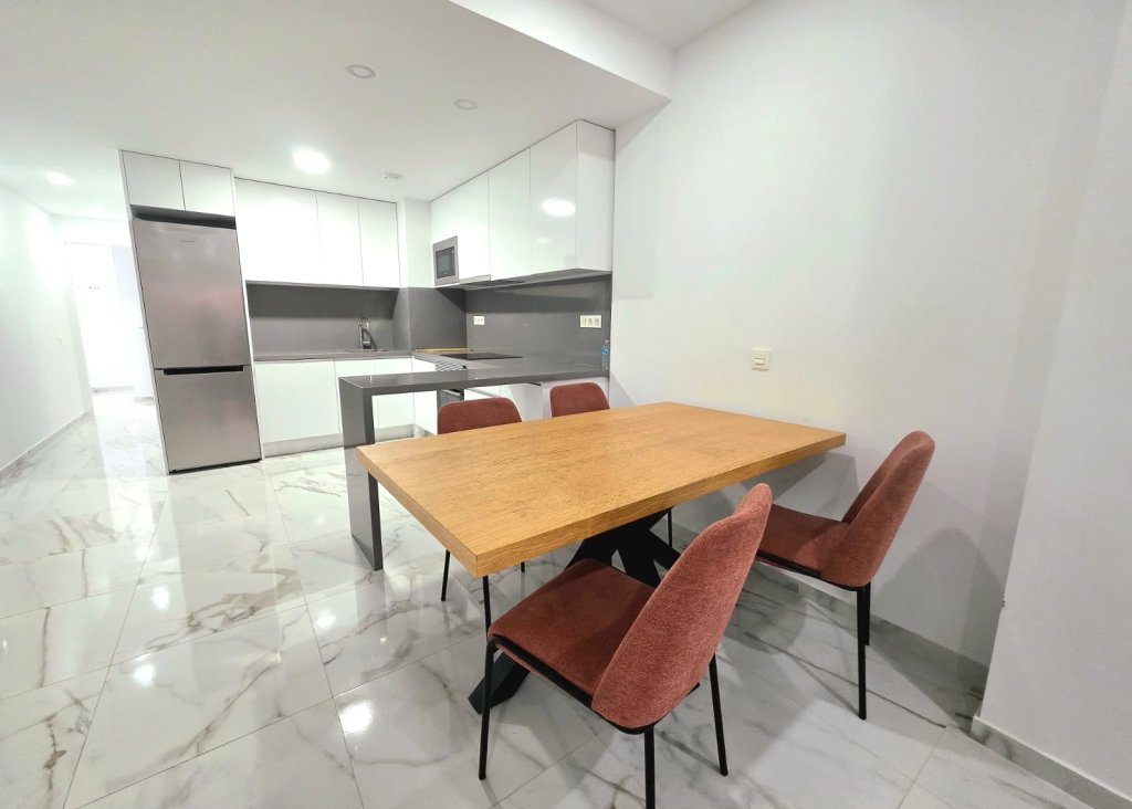 Verkoop - Apartment - Flat - Torrevieja - Center