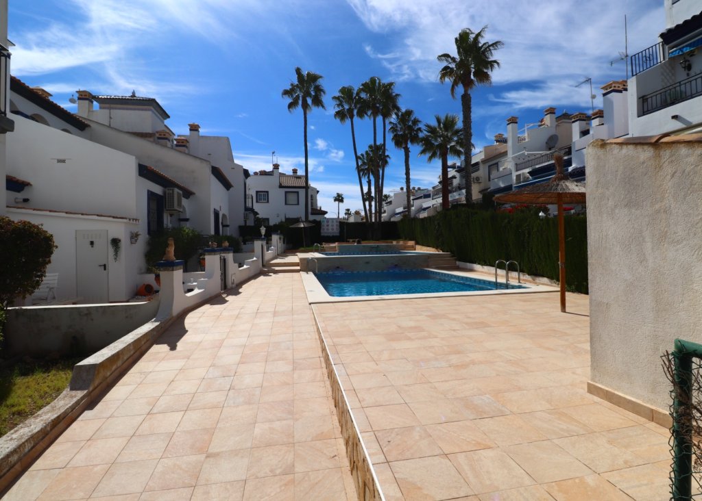 Verkoop - Bungalow - Orihuela Costa - Villamartin
