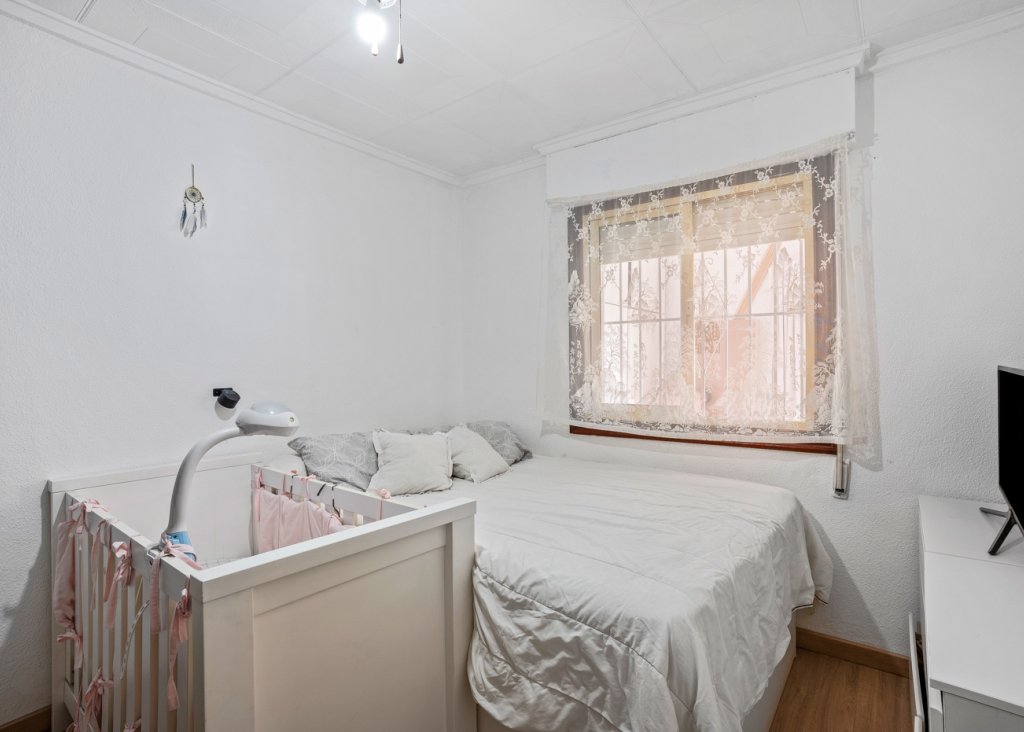 Verkoop - Bungalow - Torrevieja - La Siesta