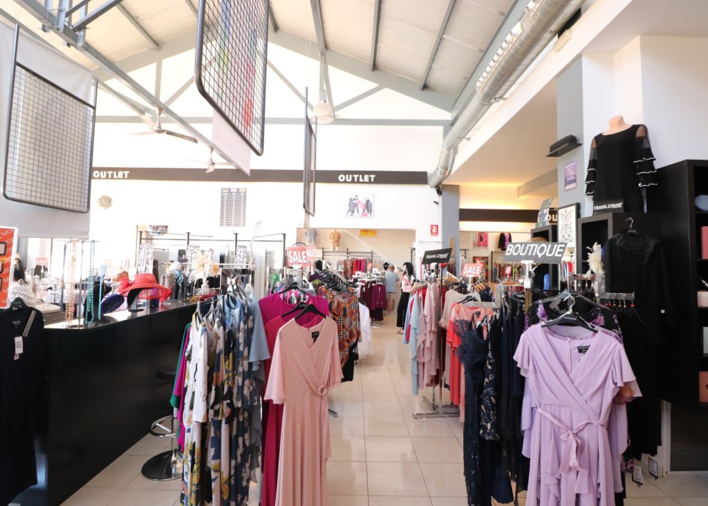 Verkoop - Commercial - Algorfa - La Finca Golf Resort