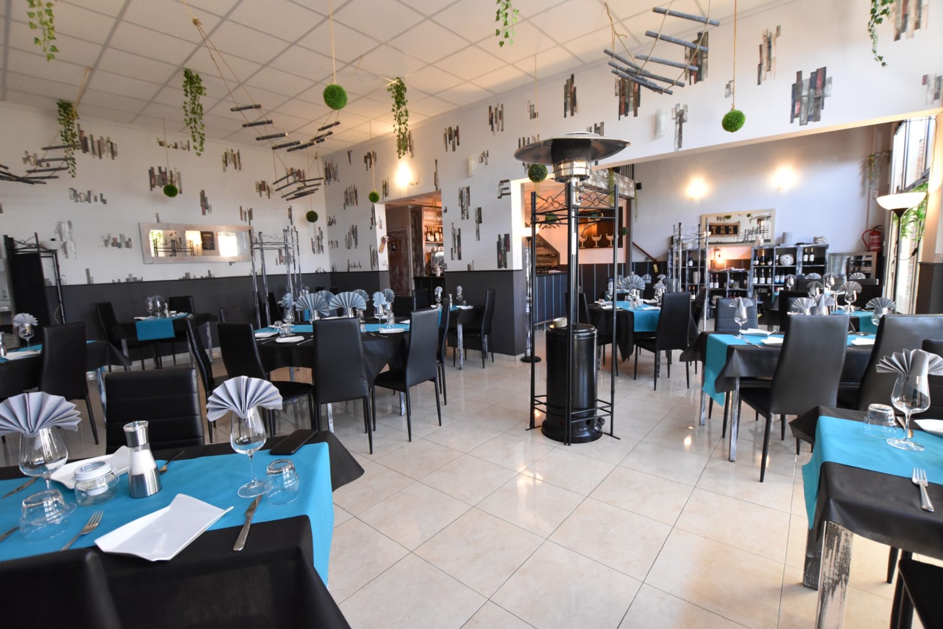 Verkoop - Commercial - Algorfa - La Finca Golf Resort